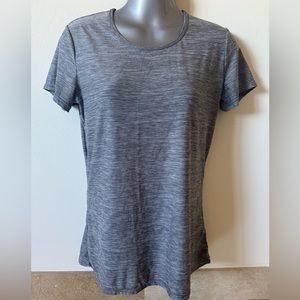 ❤️ 32 degrees cool large women’s grey activewear T shirt